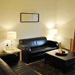 Schoenbrunn Park Apartement