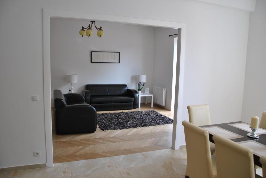 Schoenbrunn Park Apartament *