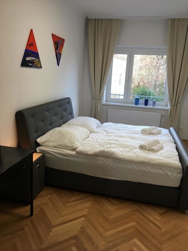 Schoenbrunn Park Apartament *